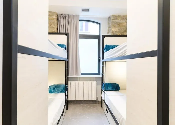 Logune Rooms